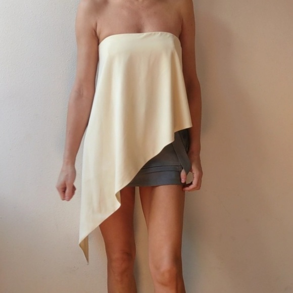 INTERMIX Tops - Intermix Cream Asymmetrical Strapless Top